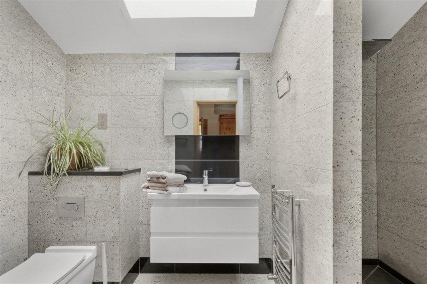 Images for Ravensmere, Epping