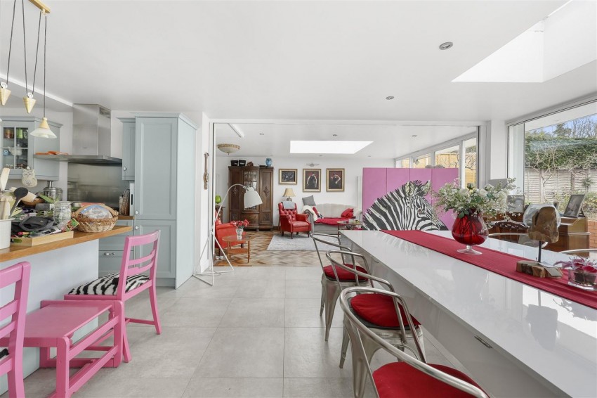 Images for Ravensmere, Epping