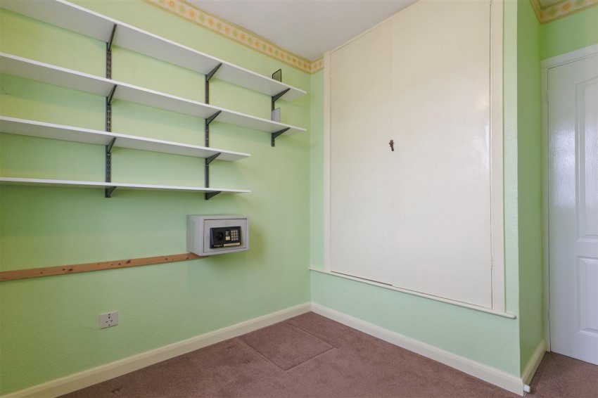 Images for Thornhill, North Weald, Epping