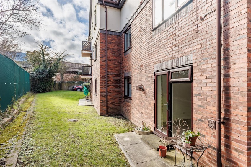 Images for Theydon Gate, Station Approach, Theydon Bois