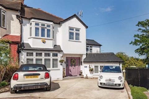 View Full Details for Larkshall Crescent, Chingford,