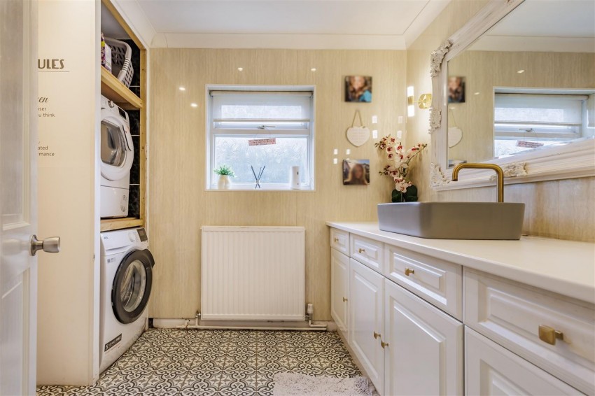 Images for Larkshall Crescent, Chingford, Waltham Forest