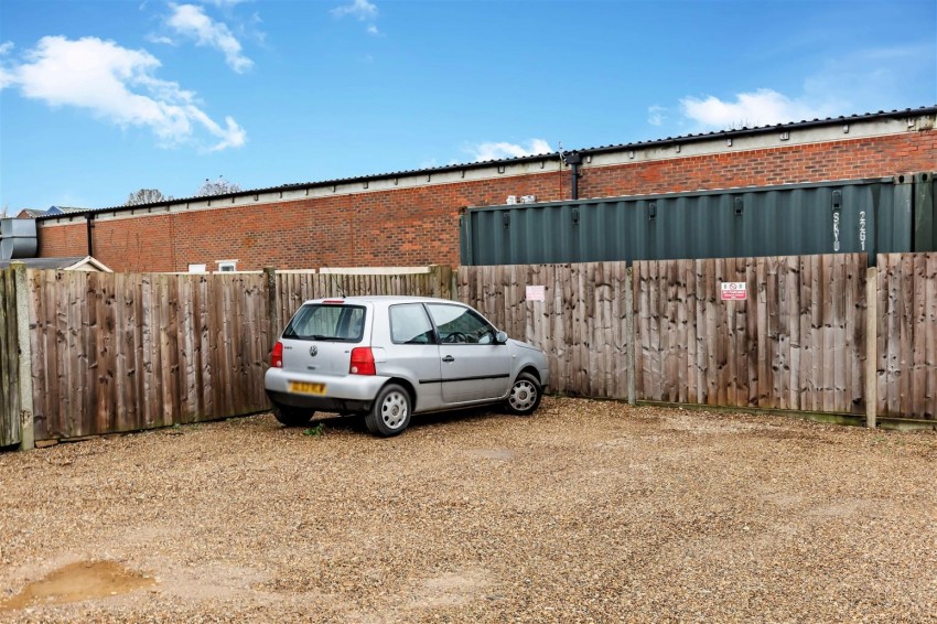 Images for Weald Hall Lane, Thornwood.