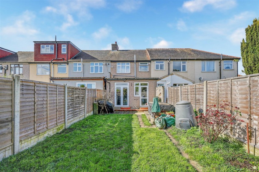 Images for Inverness Drive, Hainault