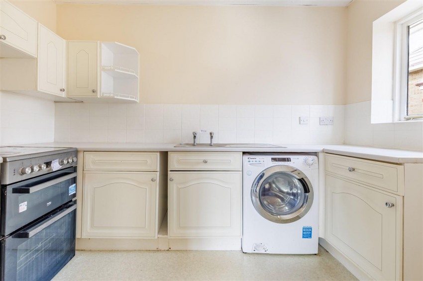 Images for Woodland Grove, Epping