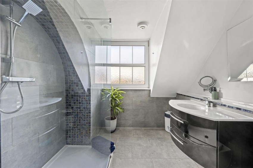 Images for Theydon Grove, Epping