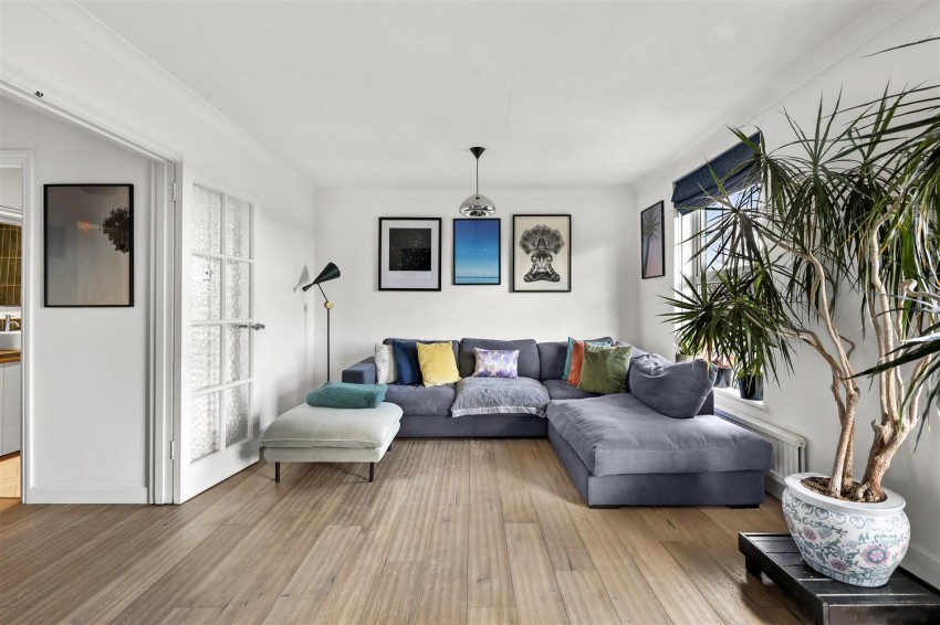 Images for Theydon Grove, Epping