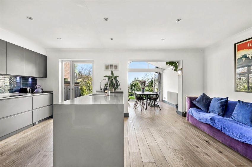 Images for Theydon Grove, Epping