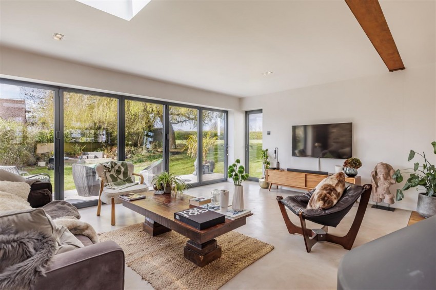 Images for Takleys manor cottage, Epping Upland