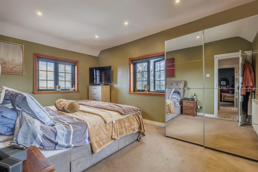 Images for Takleys manor cottage, Epping Upland