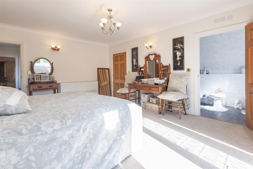 Images for Loughton Lane, Theydon Bois