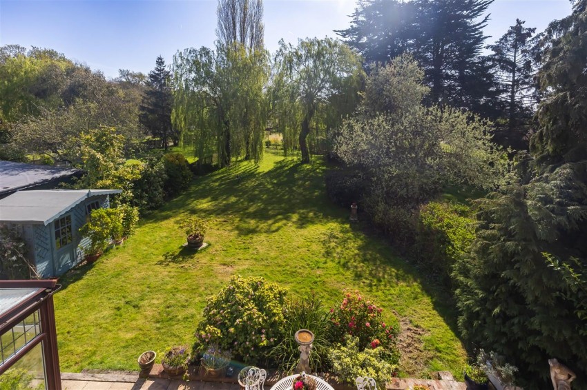 Images for Loughton Lane, Theydon Bois