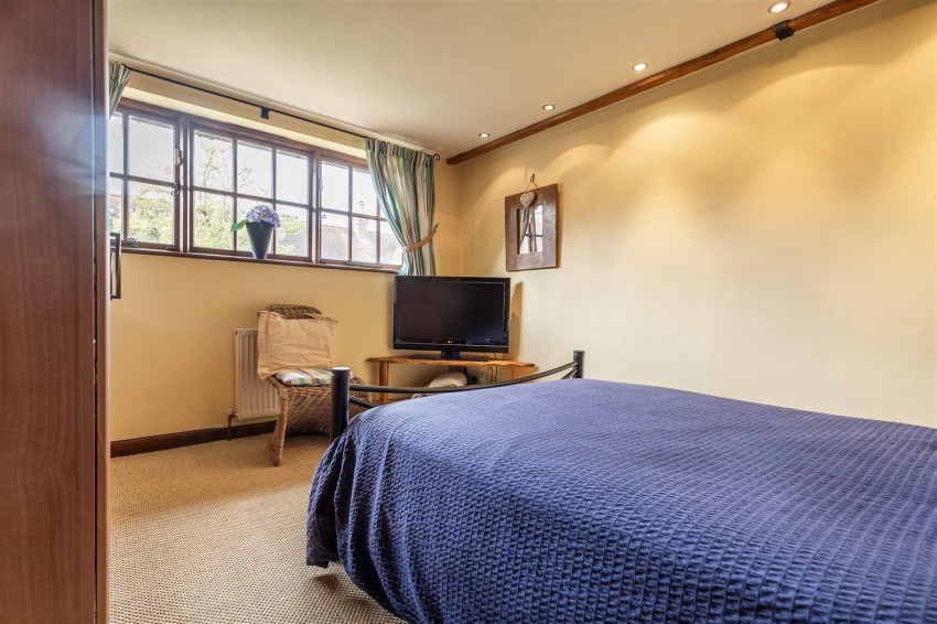 Images for The Hall Barns, School Road, Stanford Rivers