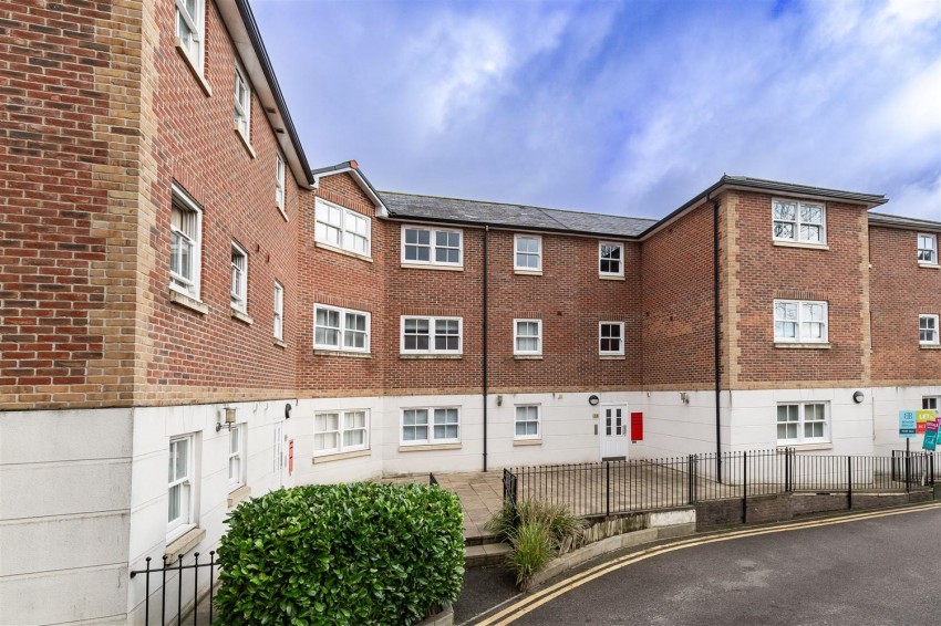 Images for Hemnall Street, Epping