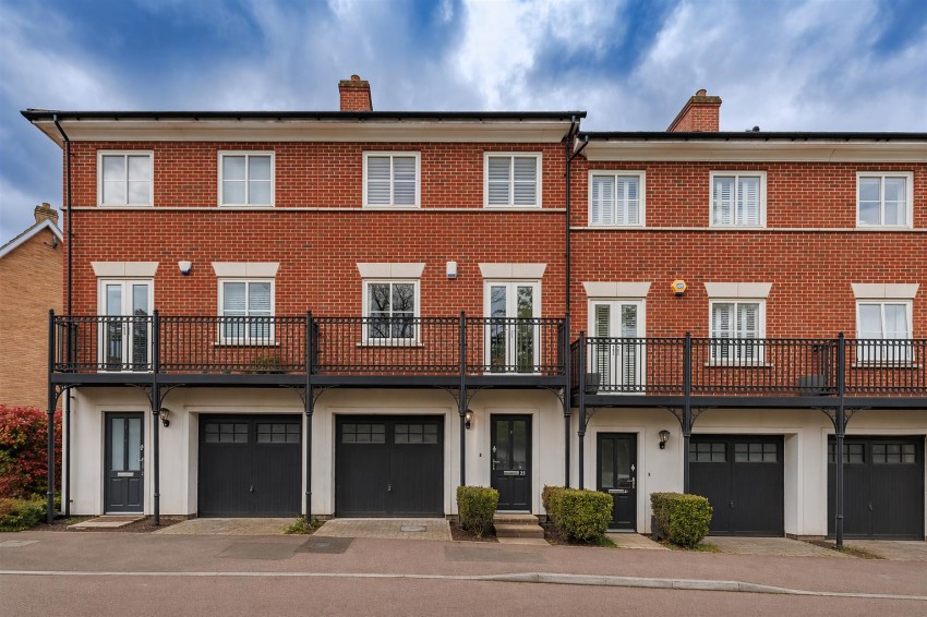 Images for Mowbray Close, Epping