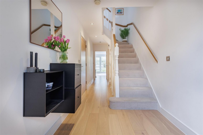 Images for Mowbray Close, Epping