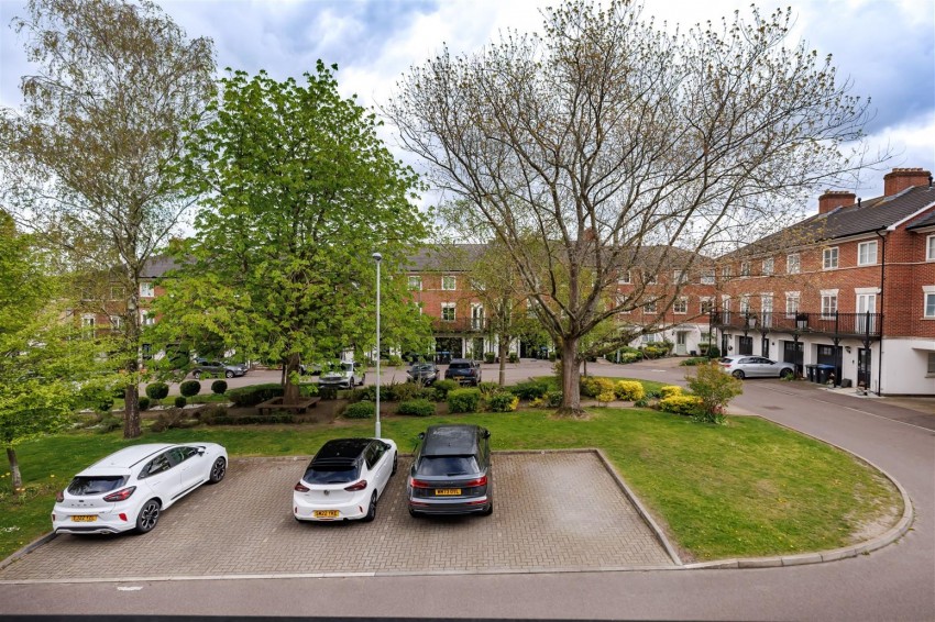 Images for Mowbray Close, Epping