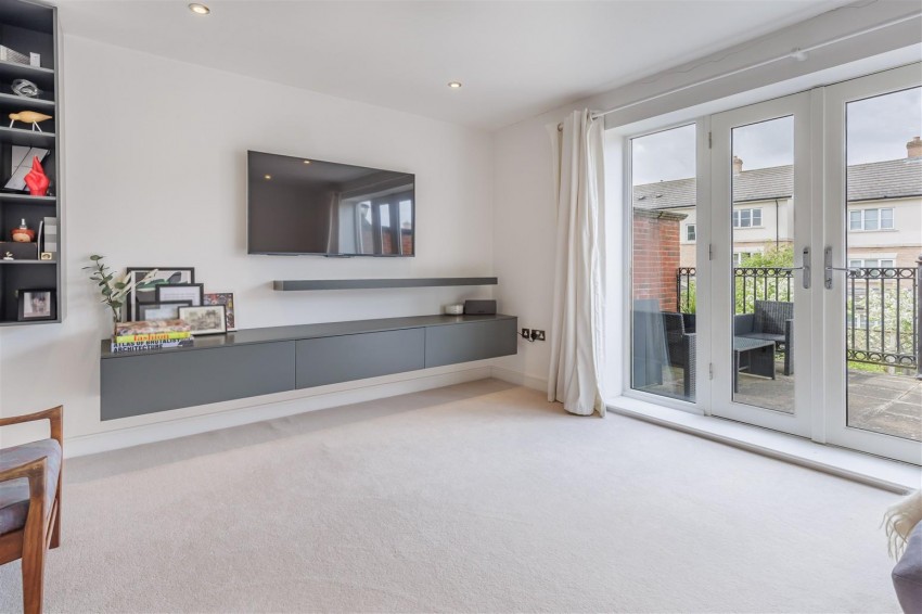 Images for Mowbray Close, Epping