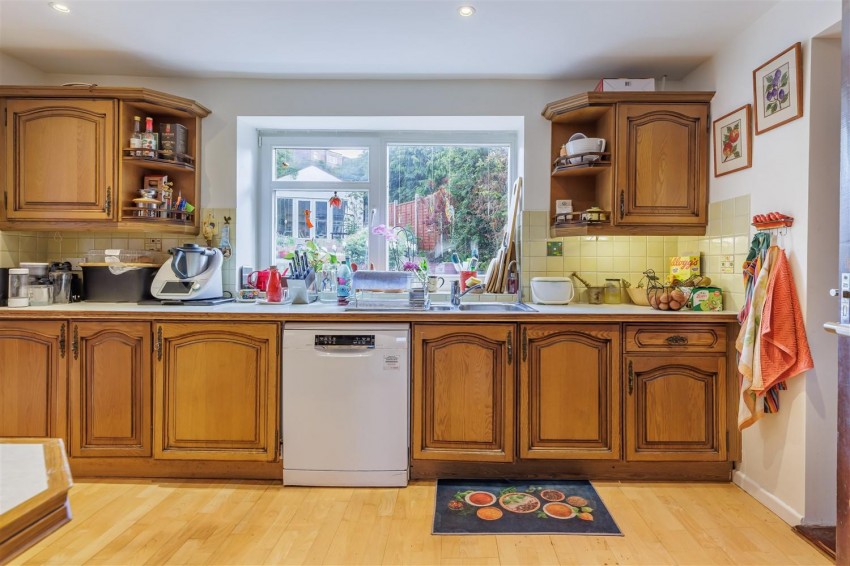 Images for Eatons Mead, Chingford