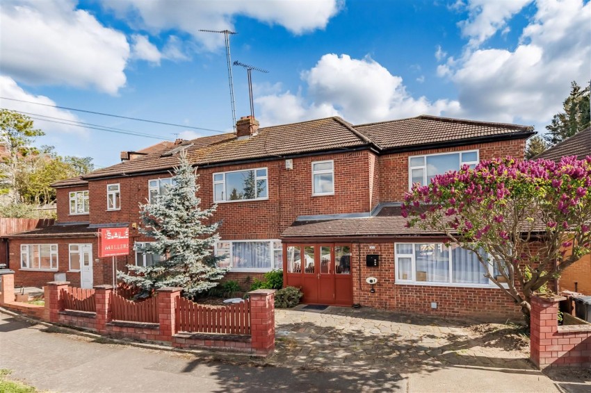 Images for Eatons Mead, Chingford