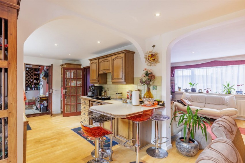 Images for Eatons Mead, Chingford