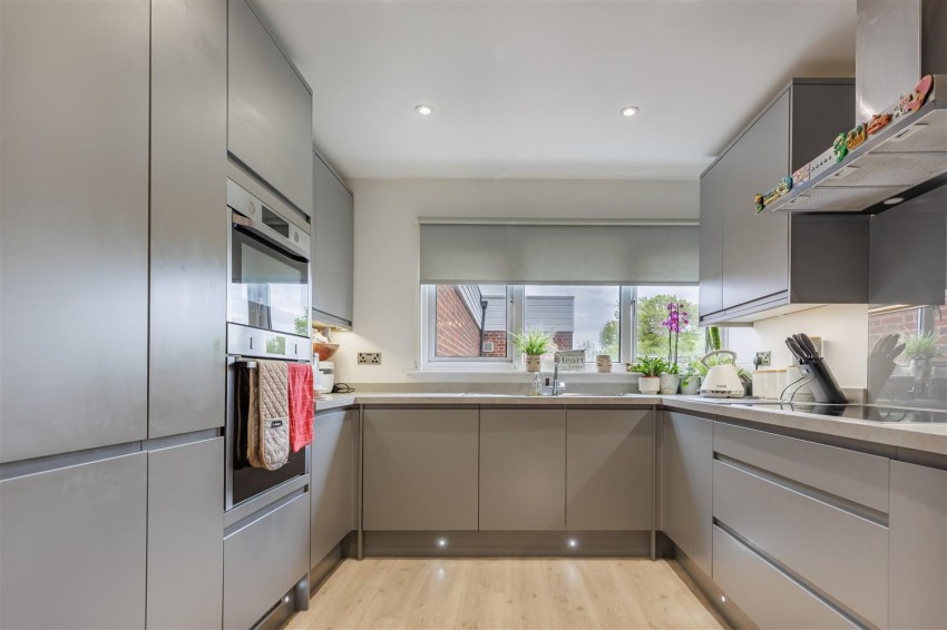 Images for Fairlawns, Tidys Lane, Epping