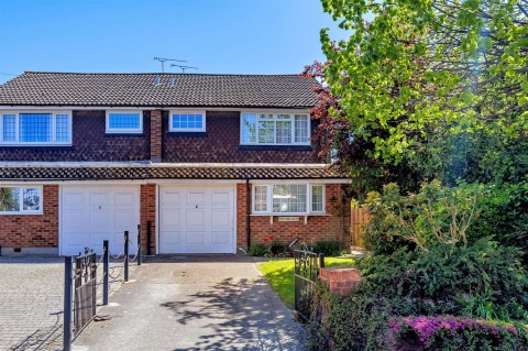 View Full Details for Hemnall Street, Epping