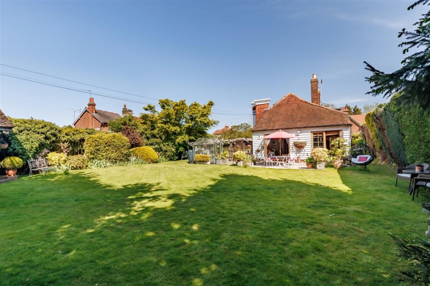 Images for The Elms, Masons Bridge Farm Rd, Fiddlers Hamlet, Epping