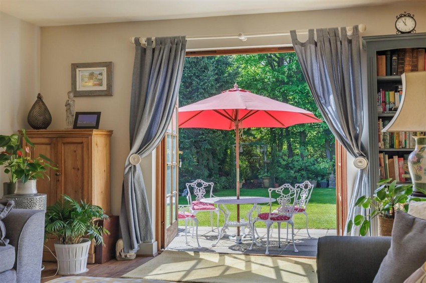 Images for The Elms, Masons Bridge Farm Rd, Fiddlers Hamlet, Epping