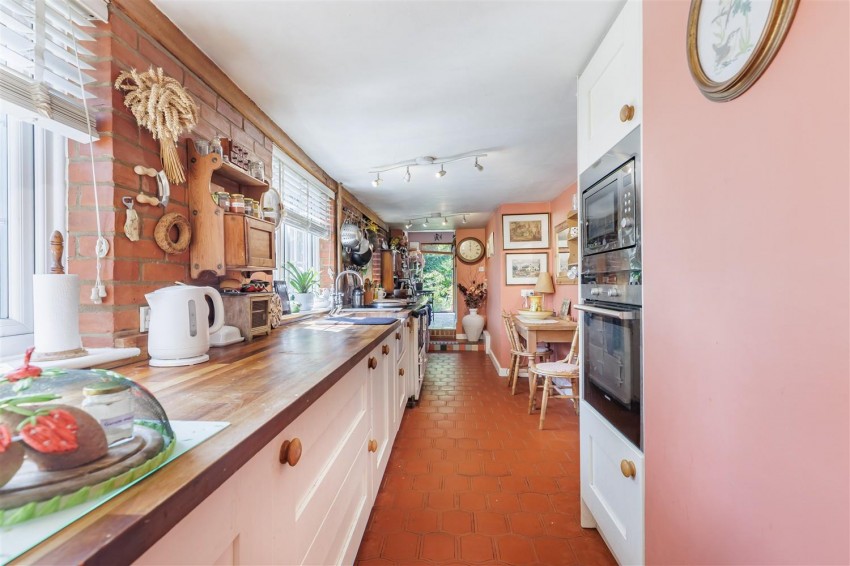 Images for The Elms, Masons Bridge Farm Rd, Fiddlers Hamlet, Epping