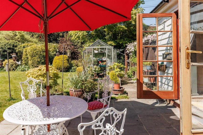 Images for The Elms, Masons Bridge Farm Rd, Fiddlers Hamlet, Epping