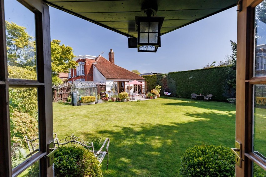 Images for The Elms, Masons Bridge Farm Rd, Fiddlers Hamlet, Epping