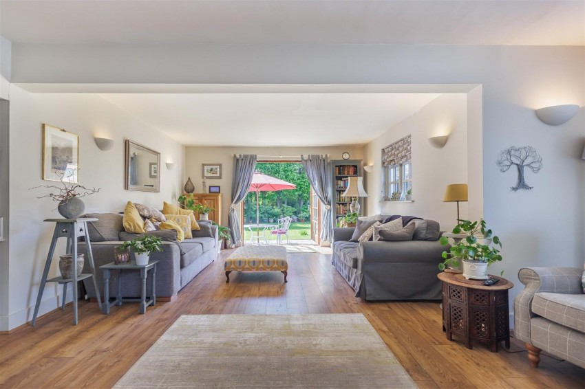 Images for The Elms, Masons Bridge Farm Rd, Fiddlers Hamlet, Epping