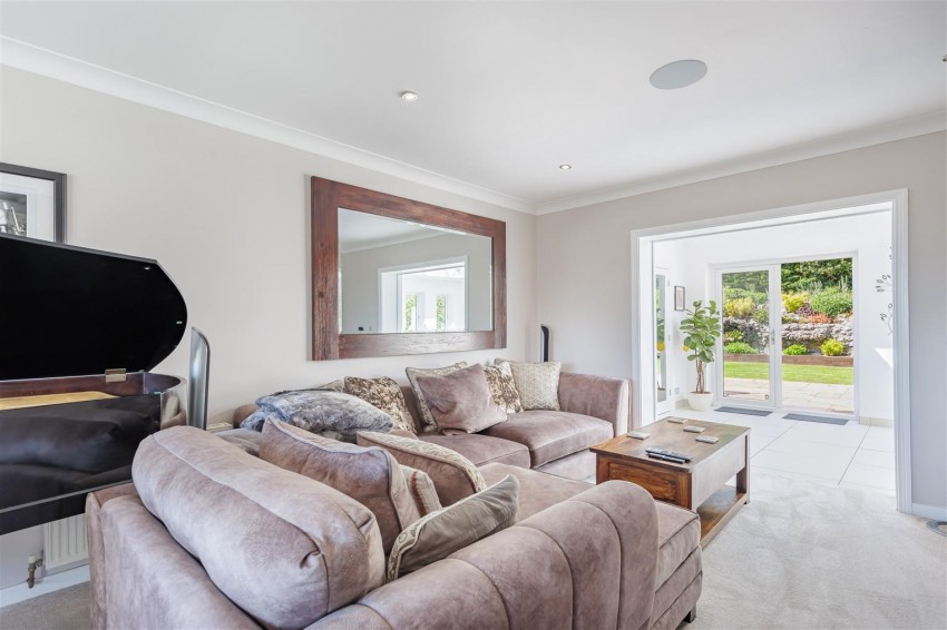Images for Ravensmere, Epping