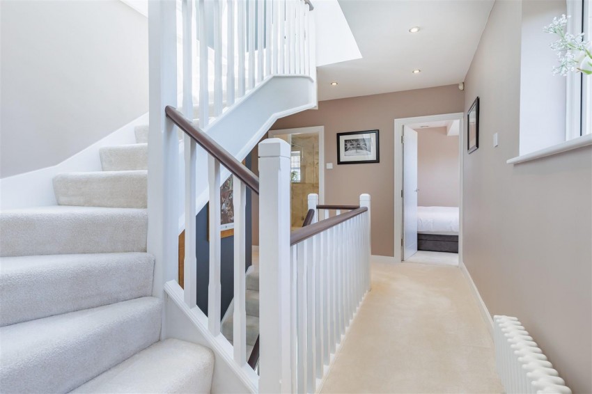 Images for Ravensmere, Epping