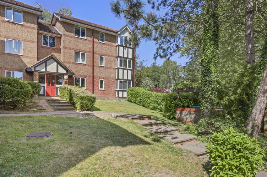 Images for Woodland Grove, Epping