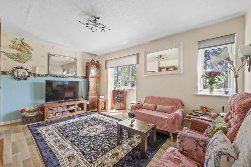 Images for Woodland Grove, Epping