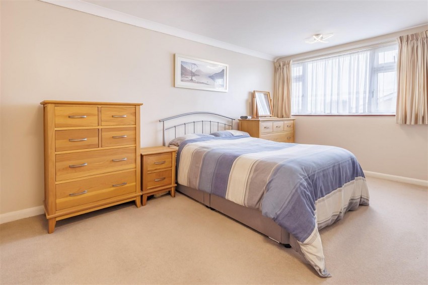 Images for Thornhill, North Weald, Epping