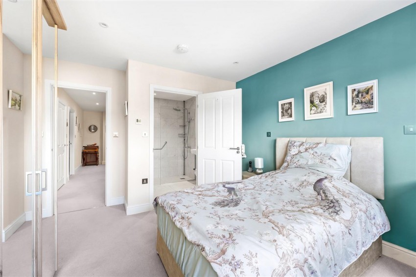 Images for High Road, Loughton