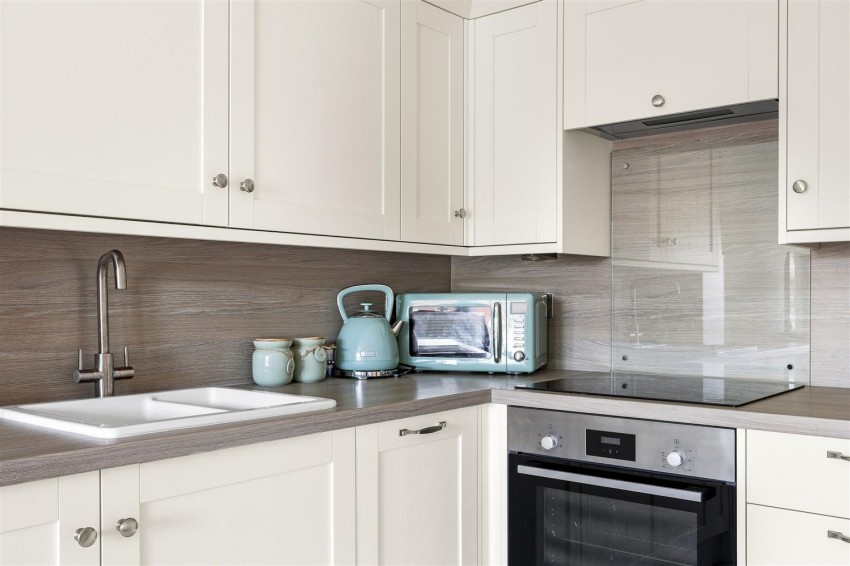 Images for High Road, Loughton