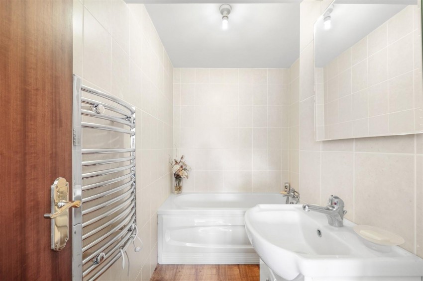 Images for Ravensmere, Epping