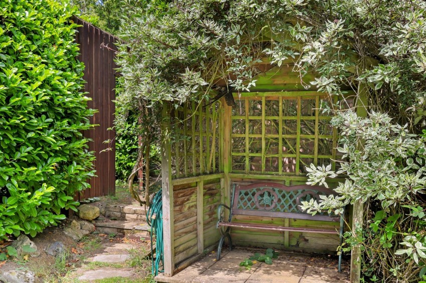 Images for Ravensmere, Epping