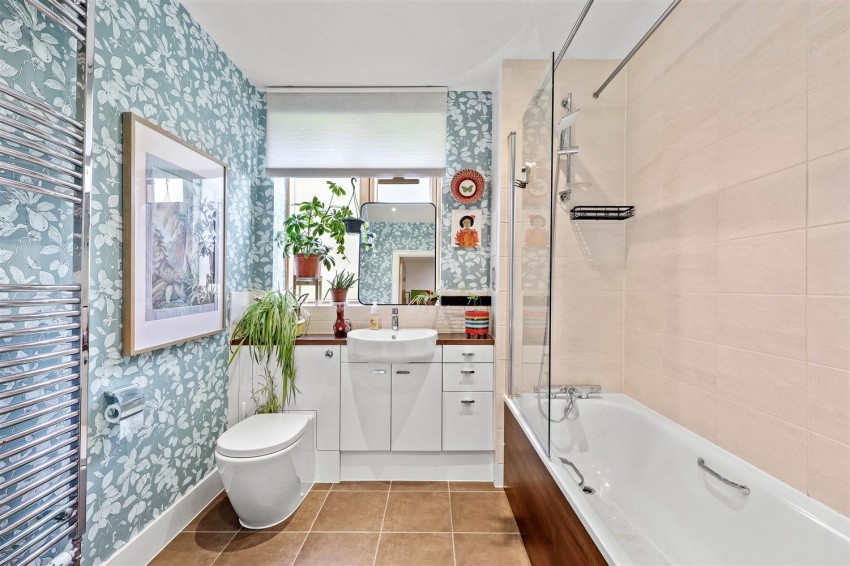 Images for Sycamore Place, Chigwell
