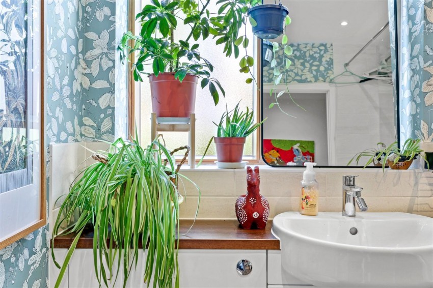 Images for Sycamore Place, Chigwell