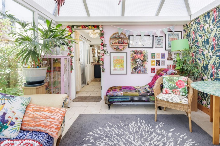 Images for High Road, Thornwood, Epping
