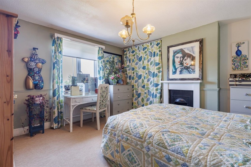 Images for High Road, Thornwood, Epping