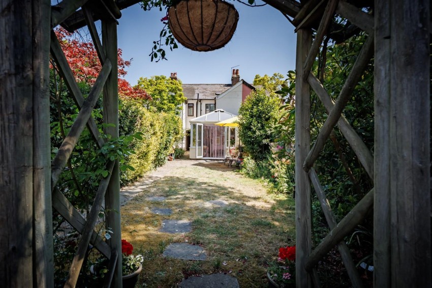 Images for High Road, Thornwood, Epping