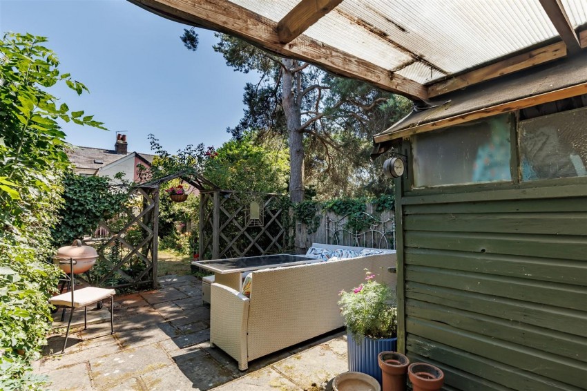 Images for High Road, Thornwood, Epping