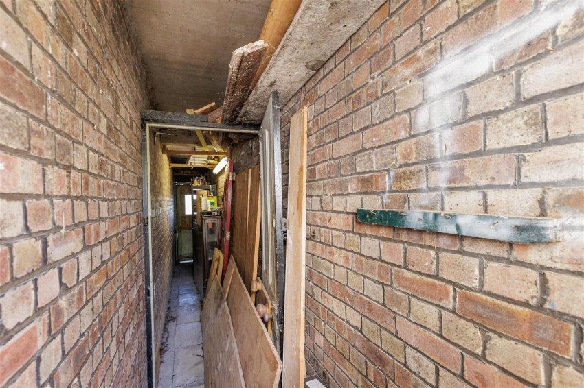Images for High Road, Thornwood, Epping