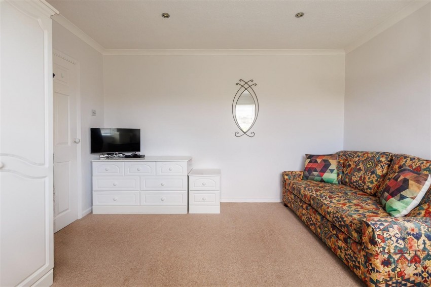 Images for Dukes Avenue, Theydon Bois